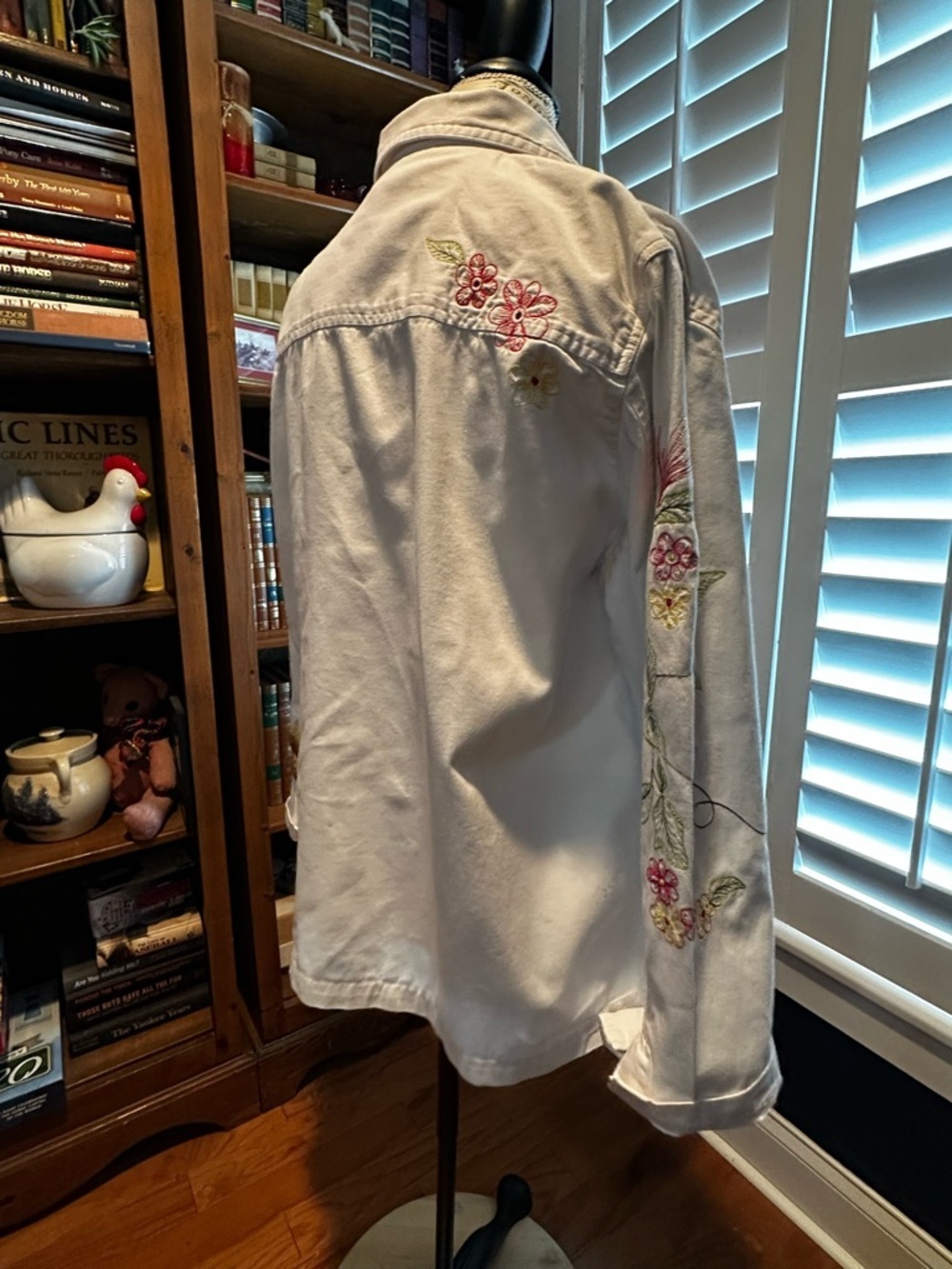White Embroidered Floral Jean Jacket - Picture 5 of 16
